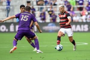 Ex-Botafogo complica a vida do Flamengo em amistoso em Orlando