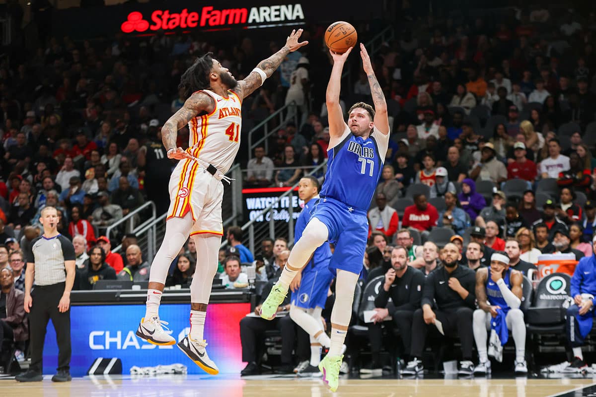 NBA: em noite histórica, Doncic bate recorde de Chamberlain e Mavericks vencem os Hawks