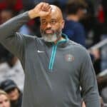 Com 2ª pior campanha da NBA, Wizards ‘rebaixam’ técnico principal
