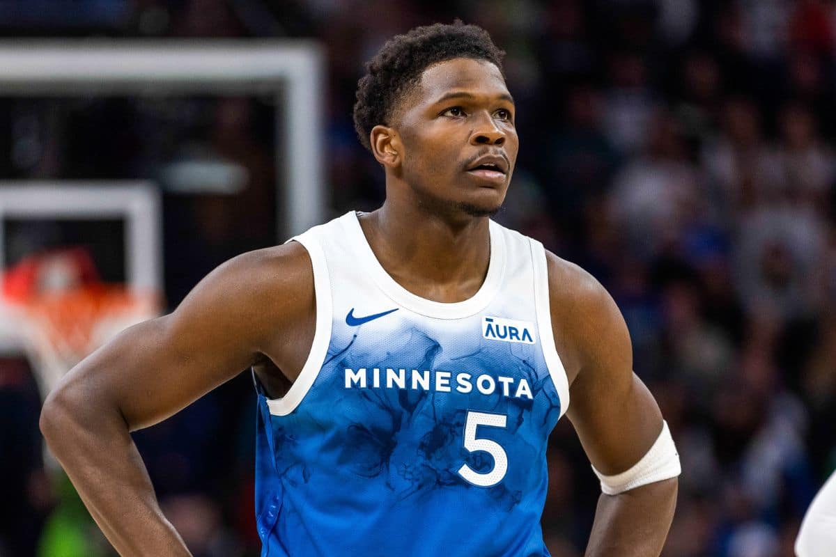 Desabafo caro: estrela dos Timberwolves leva multa de R$ 200 mil da NBA