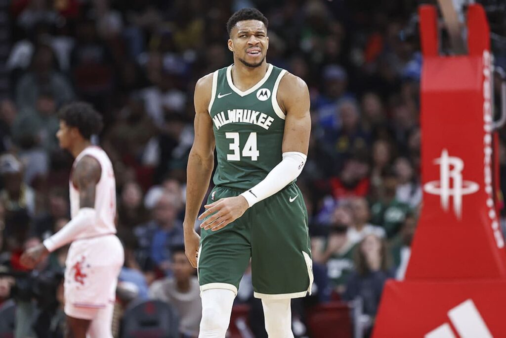 NBA: Após derrota para os Rockets, Giannis detona defesa dos Bucks ‘temos que ser melhores’