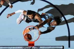 Ja Morant faz piada sobre enterrada, e Wembanyama reage: ‘Bem pequeno’