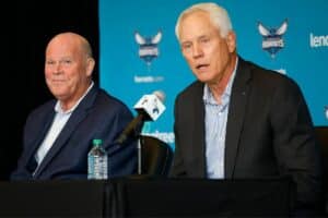 Dirigente de franquia da NBA pede demissão em meio a grave crise do time