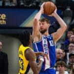 Esquecido do All-Star da NBA, Domantas Sabonis lidera Kings em vitória sobre os Pacers