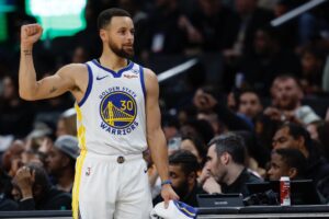 NBA: Curry supera desempenho negativo para ajudar Warriors em vitória contra Wizards