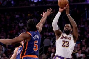 NBA: Lakers vencem e quebram sequência de 9 vitórias dos Knicks