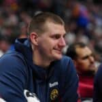 NBA: Nikola Jokic segue colecionando feitos inéditos com os Nuggets