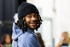 NBA: Ja Morant aparece em jogo dos Grizzlies, e fãs notam detalhe importante