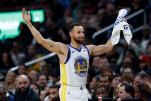 NBA: No aniversário de Curry, confira os melhores momentos da carreira do astro