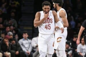 NBA: injeção tira Donovan Mitchell dos jogos dos Cavs; entenda