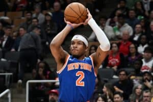 Knicks eliminam Raptors em vitória esmagadora na NBA