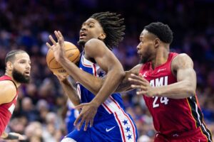 NBA: Maxey destrói Heat no 1º quarto e 76ers sobem na tabela do Leste