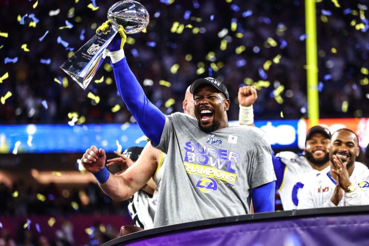 NFL: Bills reestrutura contrato de campeão do Super Bowl e faz caminhão de demissões