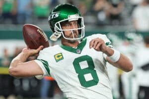 NFL: Aaron Rodgers ‘descarta’ aposentadoria e planeja ‘mais anos’ pelos Jets