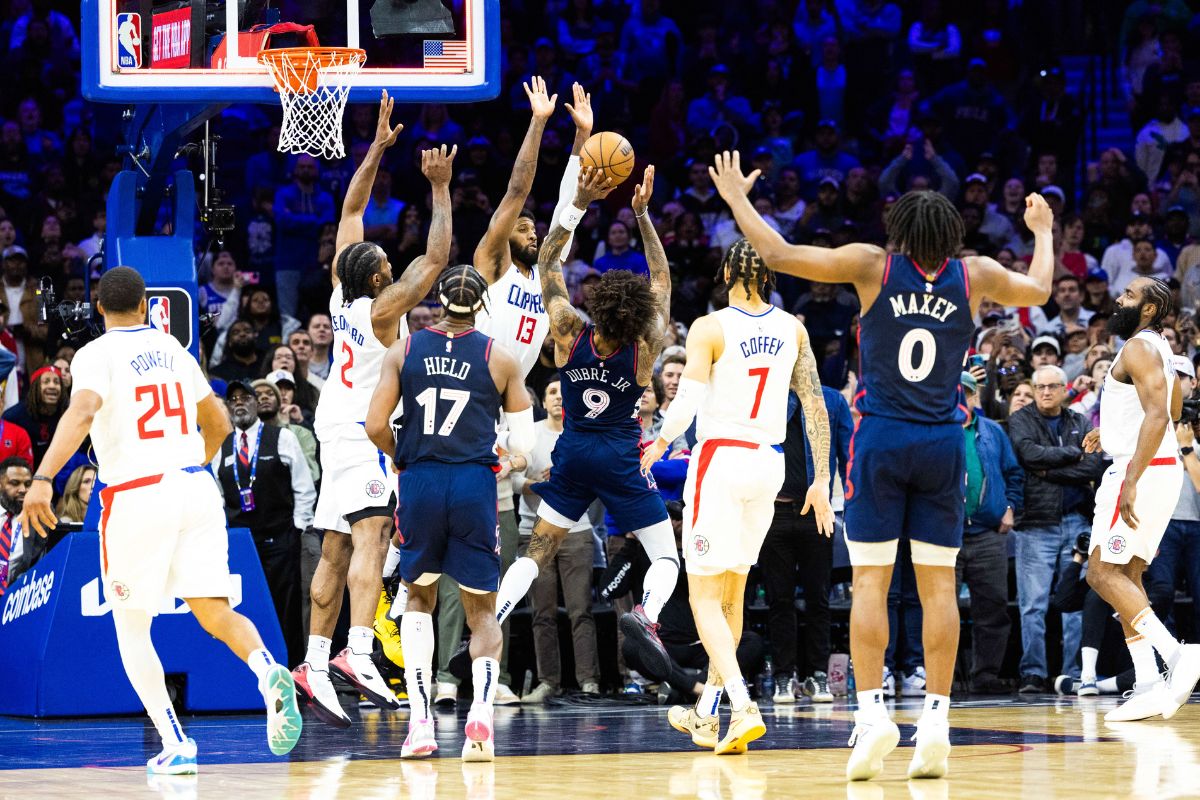NBA: Árbitros admitem erro em lance decisivo de 76ers x Clippers