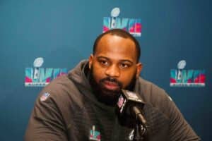 NFL: Lenda dos Eagles anuncia aposentadoria após 12 anos