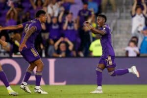 Com gol contra no fim, NY Red Bulls vê liderança da MLS escapar em Orlando