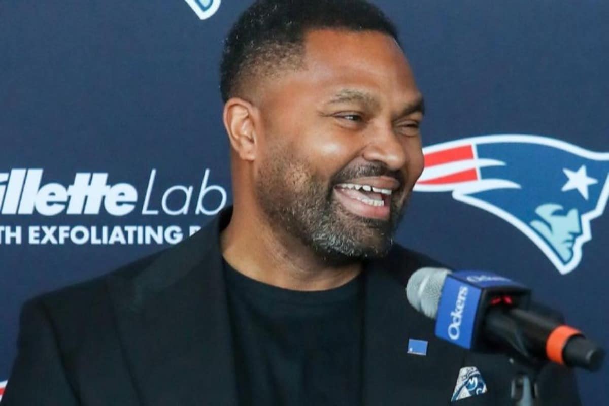 NFL: Técnico dos Patriots admite que ‘falou errado’ sobre queimar dinheiro