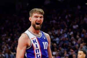 Domantas Sabonis chega a 50 duplos-duplos seguidos e pode fazer história na NBA