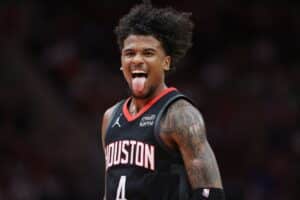 NBA: Rockets chegam a 6 vitórias seguidas e ameaçam classificação dos Warriors