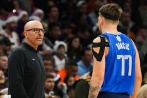 NBA: técnico dos Mavericks fecha os olhos para crise após pausa do All-Star