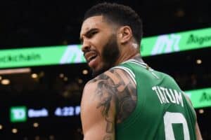 NBA: Celtics atropelam Warriors por 52 pontos no aniversário de Tatum