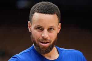 NBA: Warriors engatam 4ª vitória seguida com alta pontuação