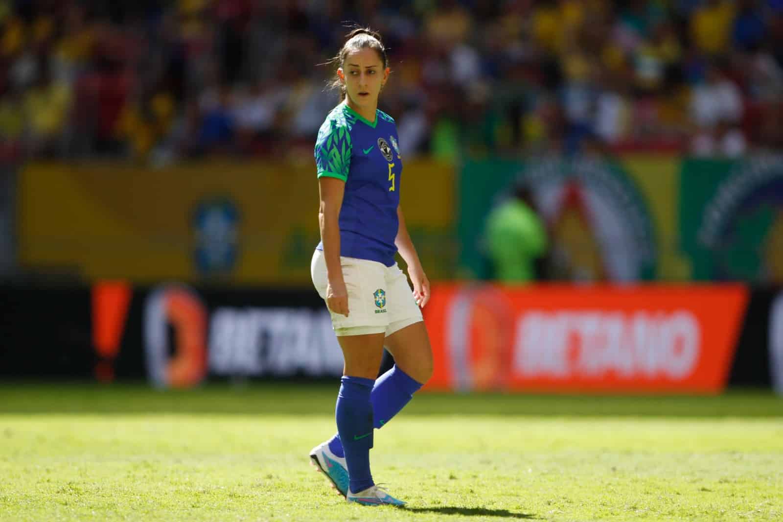 Jogadora do Pride, Luana Bertolucci se afasta dos gramados para tratar grave problema de saúde