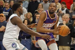 NBA: Suns vencem, ‘roubam’ vaga dos Pelicans nos playoffs e fazem ‘replay’ contra Wolves