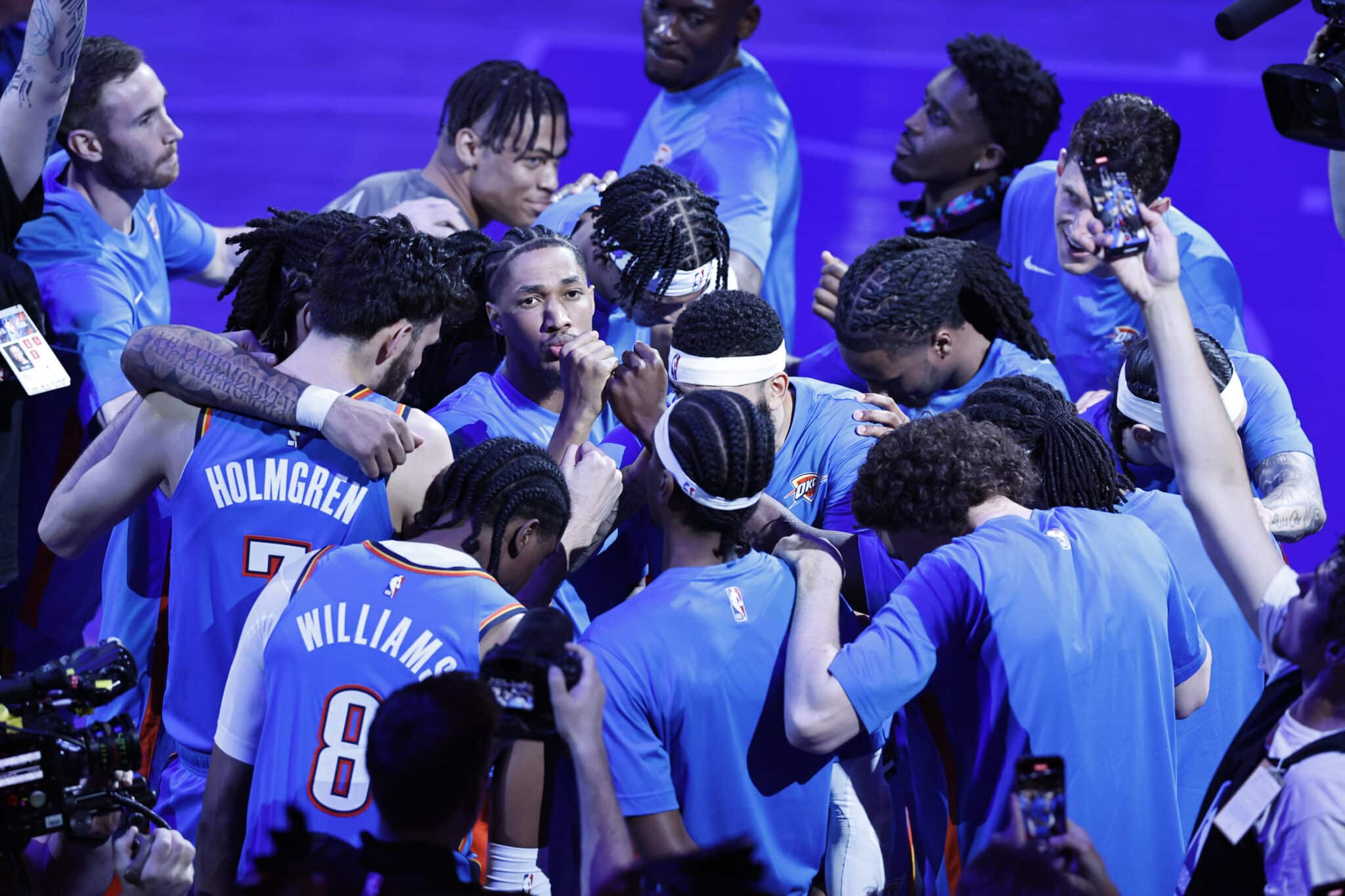 NBA Playoffs 2024: Holmgren e Shai lideram Thunder em vitória sobre os Pelicans no Jogo 2