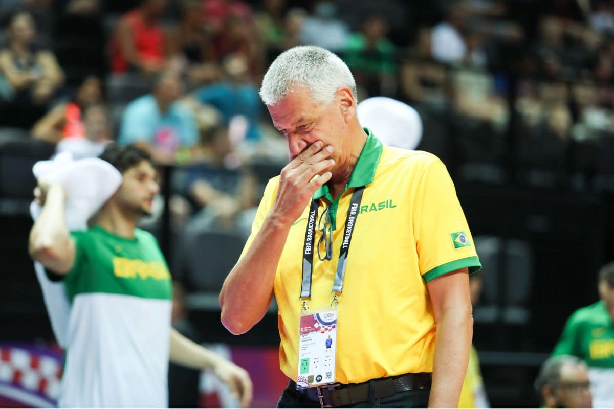 Às vésperas das Olimpíadas, CBB oficializa ‘novo’ treinador do time masculino