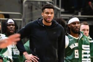 NBA Playoffs 2024: Bucks têm péssima notícia sobre Giannis para o Jogo 3