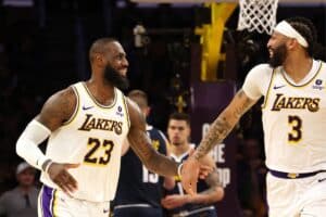 NBA Playoffs 2024: LeBron e Davis evitam varrida dos Nuggets, e Lakers sobrevivem