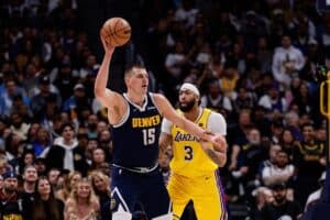 NBA Playoffs 2024: Nuggets jogam mal, mas despacham Lakers no Jogo 5