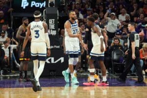 NBA Playoffs 2024: Timberwolves vencem jogo 4 e ‘varrem’ Suns na primeira rodada