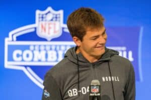 NFL: Novo Tom Brady? Técnico dos Patriots elogia desempenho de novo quarterback