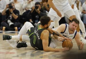 NBA Playoffs 2024: Mavs destroem Wolves, ganham título do Oeste e encaram Celtics na final