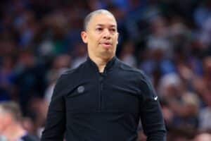 Mercado NBA: Clippers assinam extensão milionária com Tyronn Lue