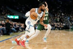 NBA Playoffs 2024: Mike Conley volta para o Jogo 6 contra os Nuggets?