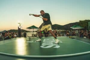 Idolatrado pelo público, Anderson Silva lidera treino aberto no Rio de Janeiro