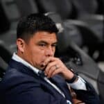 Novo time de Messi vai à semifinal com gol de argentino e prepara festa