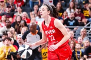 WNBA: Caitlin Clark leva a melhor no duelo contra Kamilla Cardoso