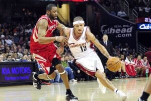 Companheiro de LeBron nos Cavaliers, ex-jogador da NBA é preso e sofre overdose