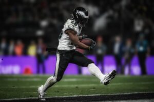 NFL no Brasil: Saquon Barkley, craque do jogo, se emociona com torcida brasileira