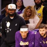 [NFL] Shanahan considera poupar titulares dos 49ers: decisão muda cenário da Semana 18