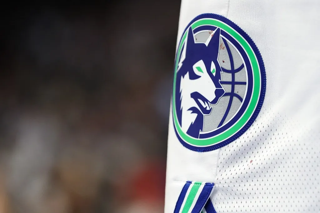 NBA: Funcion&aacute;rio dos Timberwolves &eacute; preso por roubo de arquivos