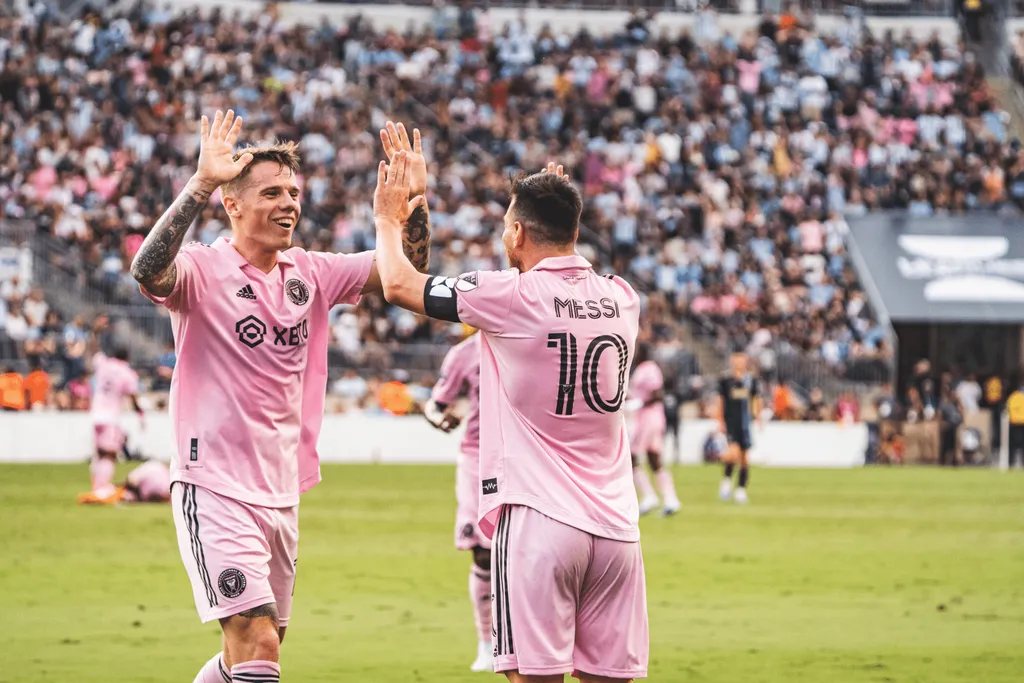 Com gola&ccedil;o de Messi, Inter Miami vence Philadelphia Union e garante vaga na final da Leagues Cup