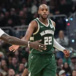 NBA Playoffs 2024: Middleton ressurge como uma f&ecirc;nix em derrota dos Bucks para os Pacers no jogo 3
