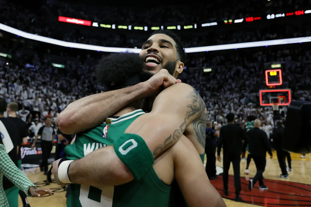 NBA: Celtics vencem Heat no &uacute;ltimo segundo e podem conseguir feito in&eacute;dito no Jogo 7