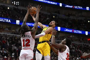 Haliburton anota duplo-duplo e Pacers vencem Bulls fora de casa